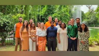 World News | Australian High Commission Officials Dress Up in Tricolour