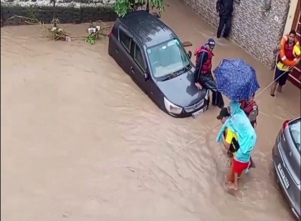 India News | Uttarakhand: Flood-like Situation in Rishikesh Due to Heavy Rains