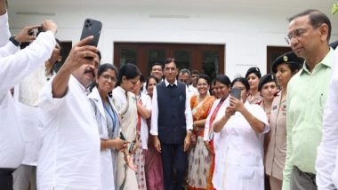 India News | Health Minister Mansukh Mandaviya Hosts 50 Nursing Officers, Special Guests at I-Day Event