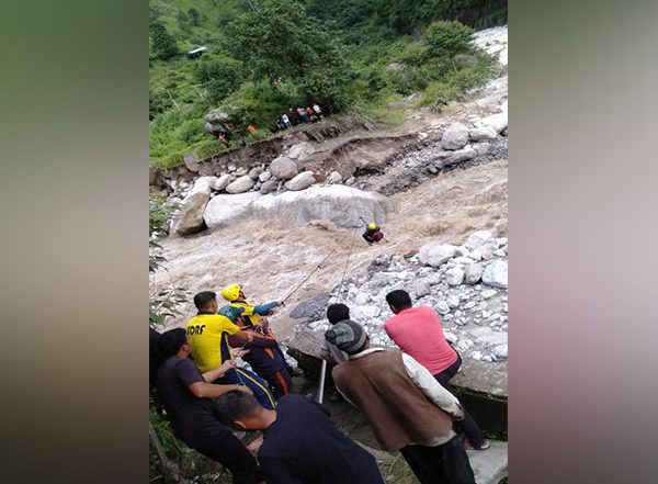 India News | Bridge Collapses in Uttarakhand's Rudraprayag, 52 People Rescued: SDRF