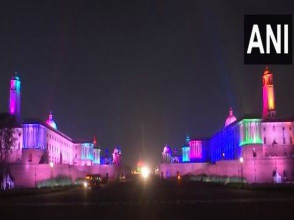 India News | Rashtrapati Bhawan, North Block and South Block Illuminated on Independence Day - Vimarsana News