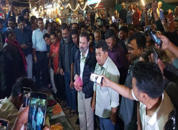 India News | Rahul Gandhi Interacts with People in Leh's Main Market During Ladakh Visit  