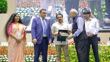 Business News | Swadesh Conclave Felicitated Real and Reel Influencers