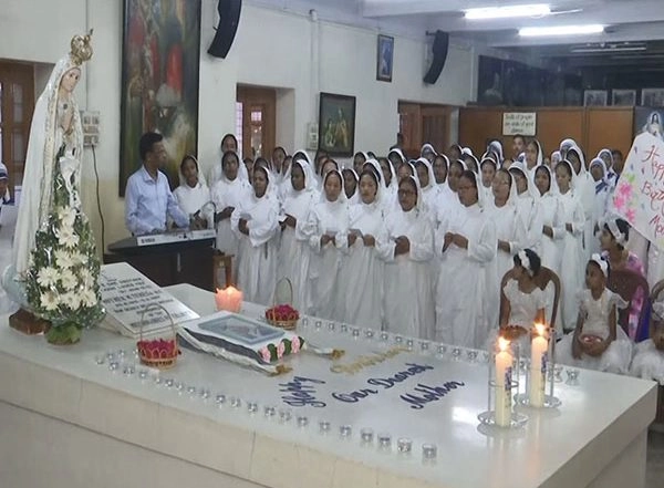 India News | West Bengal: Missionaries of Charity Celebrate 113th Birth Anniversary of Mother Teresa