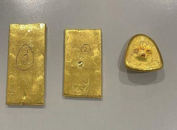 Vijayawada Customs Seize Smuggled 11 Kg Gold Worth Rs 6.4 Crore, One Arrested