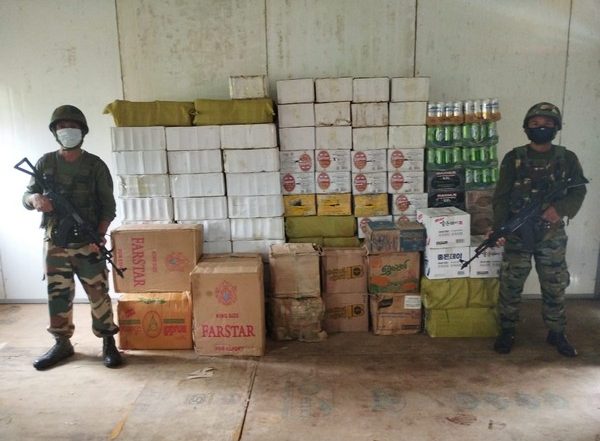 Mizoram: Foreign Cigarettes and Liquor Worth 10.12 Lakh Recovered From Champhai