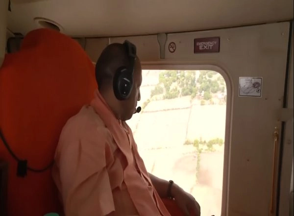 India News | Uttar Pradesh: CM Yogi Adityanath Conducts Aerial Survey of Flood-affected Areas in Farrukhabad