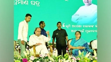 India News | Odisha Chief Minister Naveen Patnaik Distributes Land Rights Certificates to 65,000 Slum Dwellers