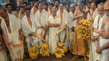 India News | Kerala: Devotees Gather to Get Glimpse of Guruvayurappan on Uthradam