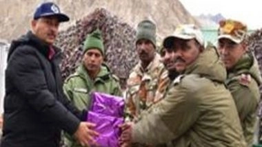India News | Head of Police Jamwal Visits Border Areas in Eastern Ladakh; Lauds Security Personnel for Their High Spirits 