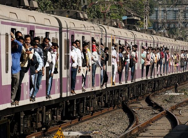 India News | Maharashtra: Goods Train Decoupled Between Neral-Vangani, Services Halted Karjat to CSMT