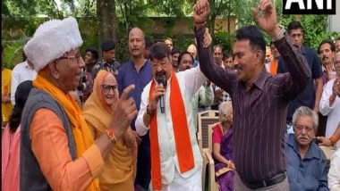 India News | MP: BJP Leaders, Including Kailash Vijayvargiya Celebrate Raksha Bandhan at Vridh Ashram in Indore
