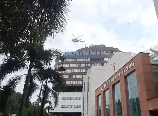 World News | Chopper Lands at Delhi's Le Meridien Hotel for Security Drills Ahead of G20 Summit