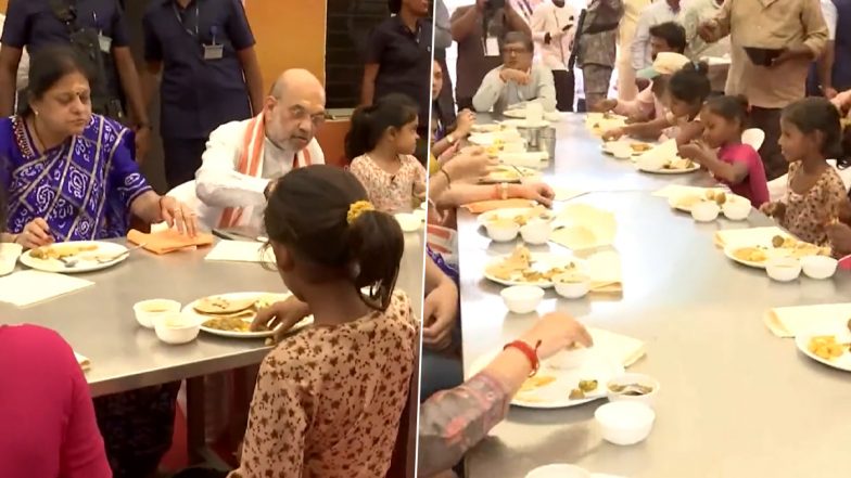 Amit Shah and His Family Have Lunch at 'Kusumba Anna Kshetra' Kitchen in Gujarat's Mansa, Viral Clip Surfaces