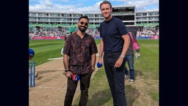 ‘Welcome to This Side Broady’ Dinesh Karthik Poses With Stuart Broad As Retired England Pacer Joins Commentary Team for The Hundred 2023