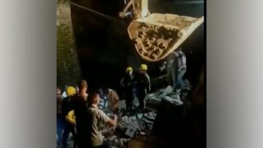 House Collapse in Joshimath: Building Collapses in Hailang Village in Uttarakhand; Three Labourers Rescued, Four Feared Trapped (Watch Video)