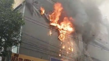 Hyderabad Fire Pics and Video: Major Blaze Erupts at Commercial Building in Habsiguda, No Casualties Reported