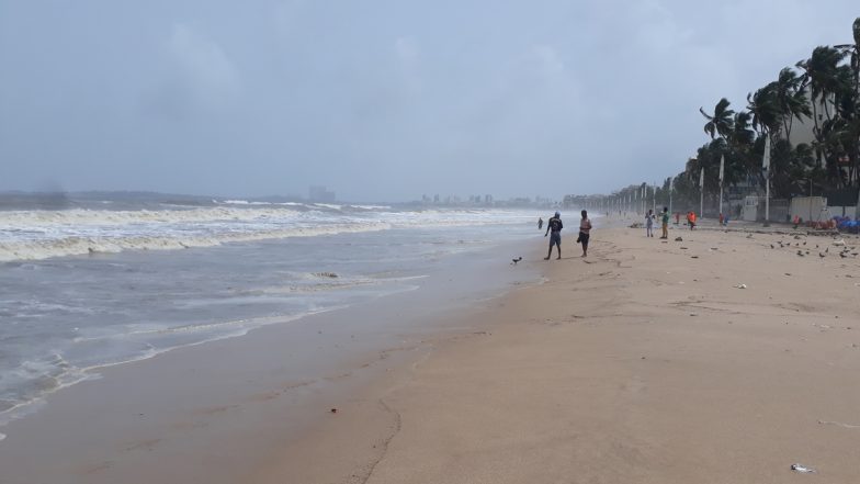 Maharashtra: Tourists Bring Car To Malvan Beach, Get Stuck In Sand; Video Surfaces