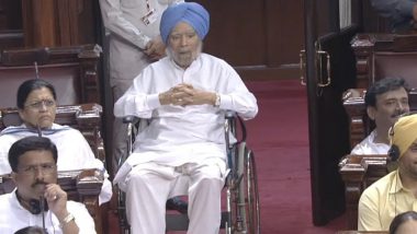 Former PM Dr Manmohan Singh on Wheelchair Attends Rajya Sabha Proceedings During Debate on Delhi Services Bill (See Pics and Video)