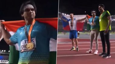 Neeraj Chopra Shows Nice Gesture As the World Athletics Championships 2023 Gold Medalist Calls Arshad Nadeem For A Picture Together After the Event, Video Goes Viral!