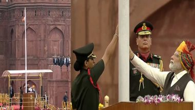 Independence Day 2023: PM Narendra Modi Hoists Tricolour At Delhi's Iconic Red Fort On 77th I-Day, IAF Helicopter Showers Flower Petals (Watch Videos)