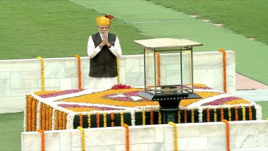 Independence Day 2023: PM Narendra Modi Arrives at Rajghat Pays Tribute to Mahatma Gandhi (Watch Video)