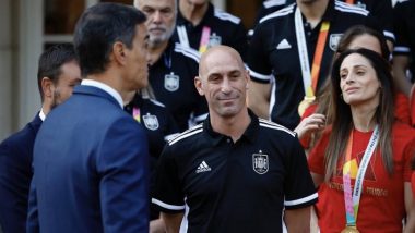 Spain’s Acting Prime Minister Pedro Sánchez Greets FIFA Women’s World Cup 2023 Champions, Criticizes Spanish Football Federation Head Luis Rubiales for Kissing Player