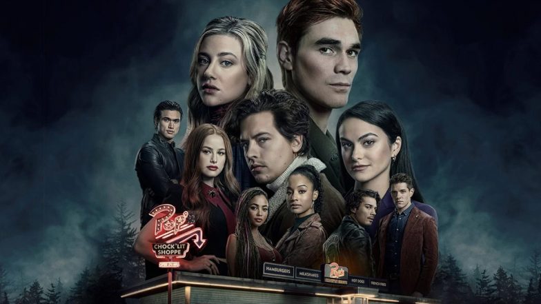 Riverdale Finale Review: Netizens Get Emotional Over Camila Mendes, Cole Sprouse, Lili Reinhart and KJ Apa's Final Reunion!