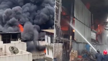 Thane Fire: Massive Blaze Erupts at Dyeing Factory in Bhiwandi's Ajanta Compound, No Casualty Reported (Watch Video)