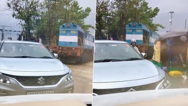 Train Stuck in Banaras Traffic Viral Video: Netizens Share Clip of Train Stopped Due to Traffic in Uttar Pradesh, Say 'Happens Only In India'