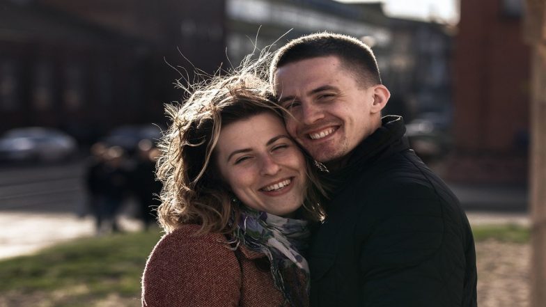 What Are Pink Flags in Relationships? Know All About This New Term in the Dating Arena After Red and Green Flags
