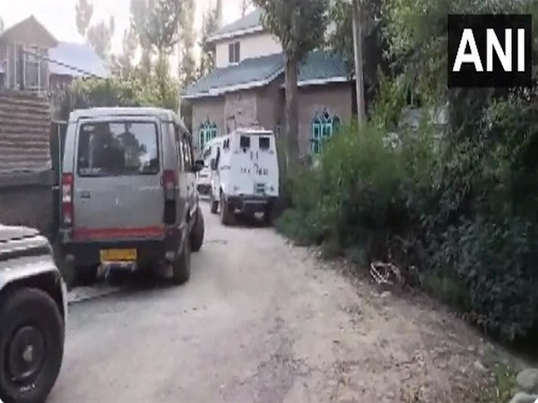Kashmiri Pulwama Mms Video - Jammu and Kashmir Terror-Related Cases: NIA Conducts Raids at Various  Locations in Pulwama, Watch Video | LatestLY