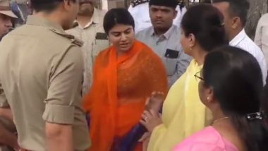 'Aukaat Mein Raho': Cricketer Ravindra Jadeja's Wife Rivaba Jadeja Engages in Verbal Spat With Senior BJP Leaders (Watch Video)