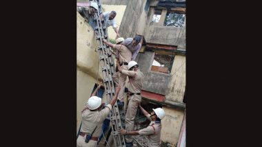 Jharkhand Building Collapse: CISF Fire Wing Rescues 21 Persons After Residential House Collapses in Bokaro