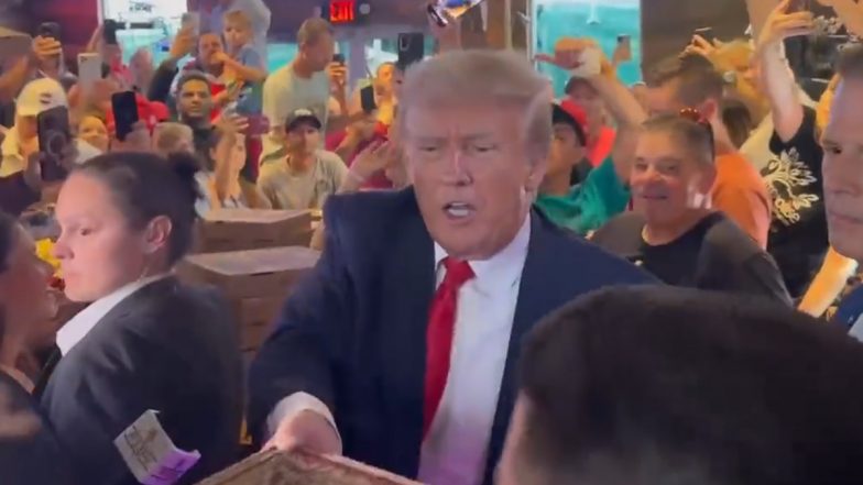 'We Want Pizza From Trump': Donald Trump Hands Out Pizzas at Iowa Bar as Supporters Cheer for Him, Video Goes Viral