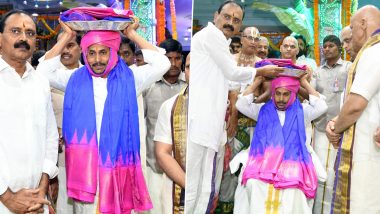 Andhra Pradesh CM Jagan Mohan Reddy Presents Silk Robe at Tirumala Temple (See Pics and Video)