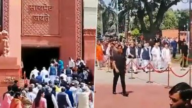 PM Narendra Modi Leads Historic March of MPs From Old Parliament House to New Parliament Building (Watch Videos)