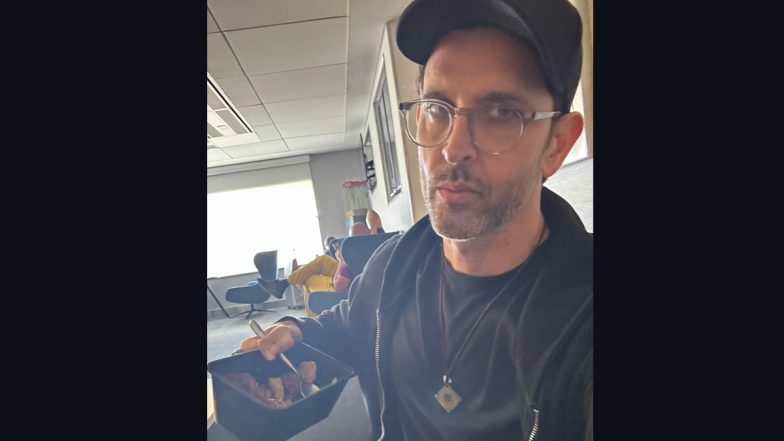 Hrithik Roshan Eats 'Cold Pre Packed Healthy Meals' During His Shoot Schedule, Says It’s 'Sacrifice I Choose' (View Pics)
