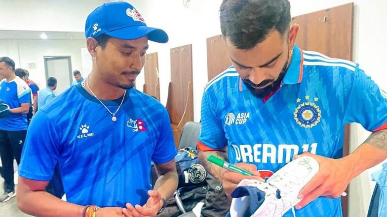 Virat Kohli Signs Autograph on Nepal Cricketer Sompal Kami's Shoes After IND vs NEP Asia Cup 2023 Match, Former Indian Captain's Gesture Wins Hearts (View Pic)