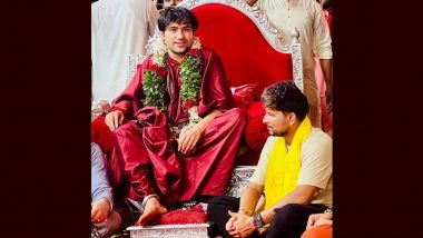 Kuldeep Yadav Visits Bageshwar Dham to Seek Pujya Sarkar's Blessing Ahead of ICC Cricket World Cup 2023 (See Pic)