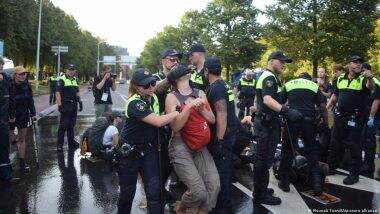 Netherlands Police Detain Thousands of Climate Protesters