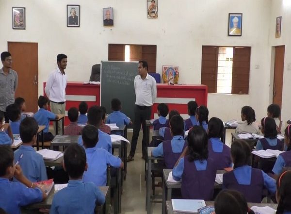 India News | Chhattisgarh: In Naxal Hotbed of Abujhmad, Students Aspire to Crack Navodaya Vidyalaya and Sainik School Entrance
