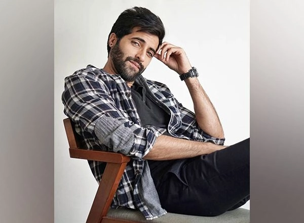 Entertainment News | Akshay Oberoi to Star in Romantic Film ''Tu Chahiye'