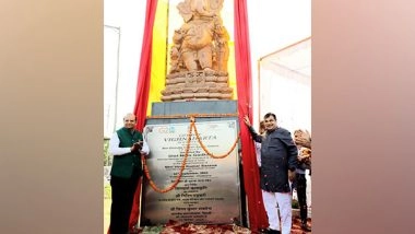 India News | Union Minister Nitin Gadkari Unveils Vighnaharta Sculpture in Delhi
