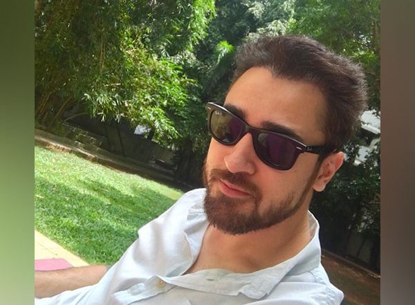 Entertainment News | Actor Imran Khan Takes Dig at Trollers in Fun Way