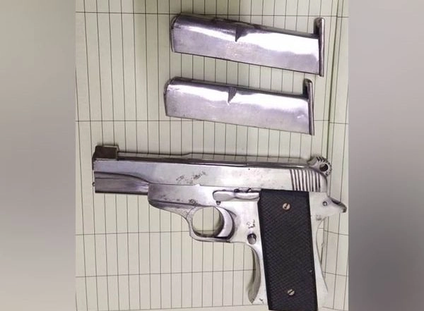 India News | Singapore-bound Passenger Held at Delhi Airport for Carrying Pistol