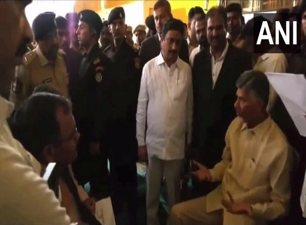 India News | Andhra CID Serves Arrest Warrant to TDP Chief N Chandrababu Naidu