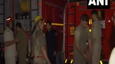India News | Fire Breaks out in Garment Warehouse in Delhi's Karol Bagh