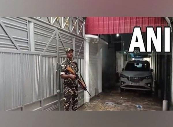 India News | UP: Income Tax Raids on SP Leader Azam Khan's Residence in Rampur Continue for 3rd Day