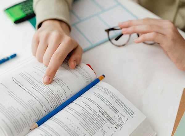 Business News | Unleash Brilliance: FIITJEE's Big Bang Edge Test Redefining Student Potential Assessment
